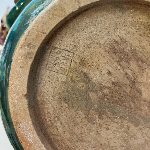 Beautiful Handmade Bowl With Frogs Ruffled Edges‎ Purple No Chips - Picture 5 of 7